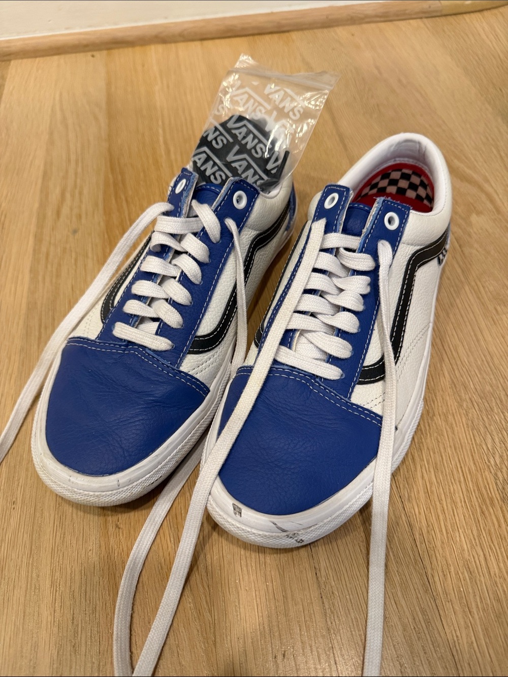 Vans Old Skool Low Top Sneakers in Blue, White & Black